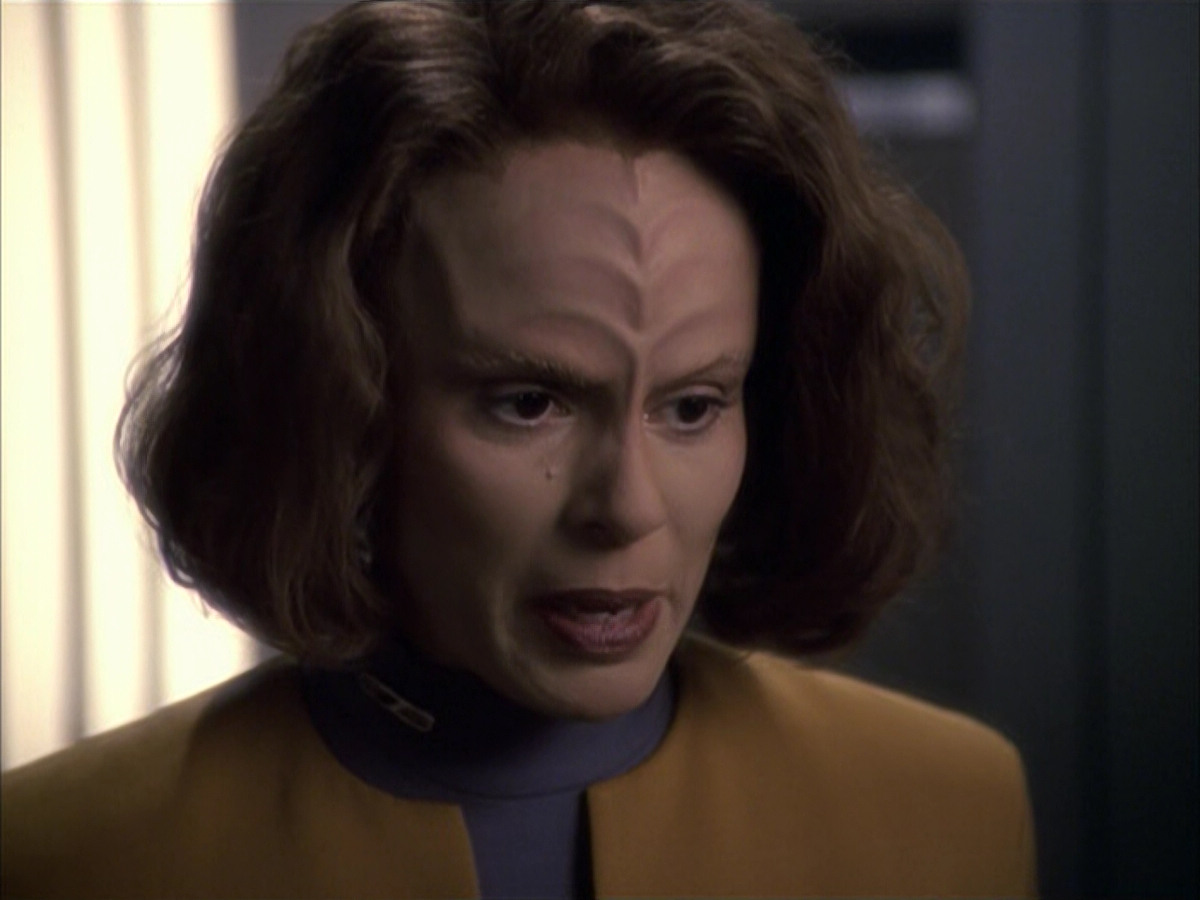 extant_StarTrek_VOY_6x05-Alice_02581.jpg