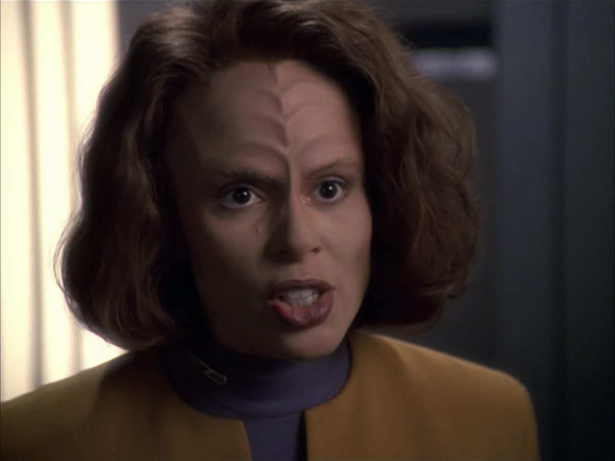extant_StarTrek_VOY_6x05-Alice_02585.jpg