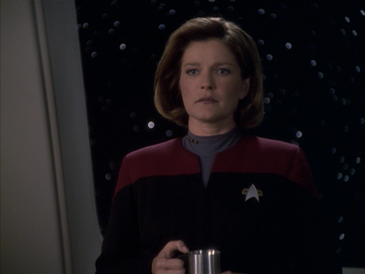 extant_StarTrek_VOY_6x05-Alice_02587.jpg