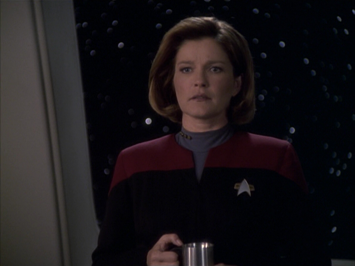 extant_StarTrek_VOY_6x05-Alice_02588.jpg