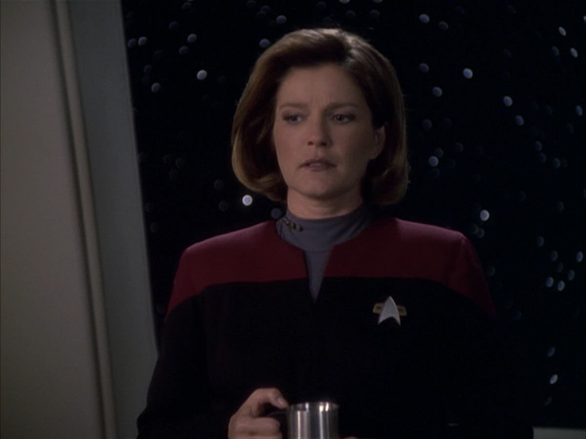 extant_StarTrek_VOY_6x05-Alice_02589.jpg