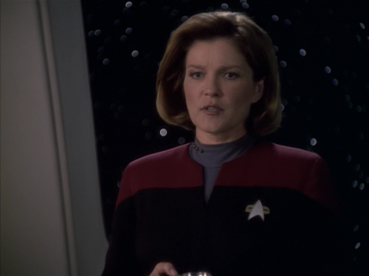 extant_StarTrek_VOY_6x05-Alice_02591.jpg