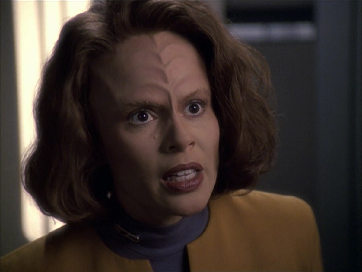 extant_StarTrek_VOY_6x05-Alice_02597.jpg
