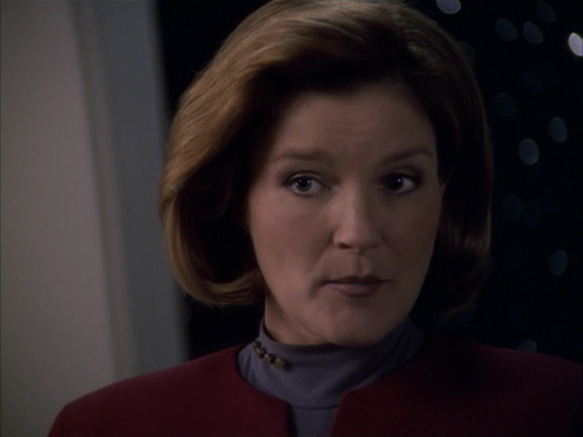 extant_StarTrek_VOY_6x05-Alice_02606.jpg