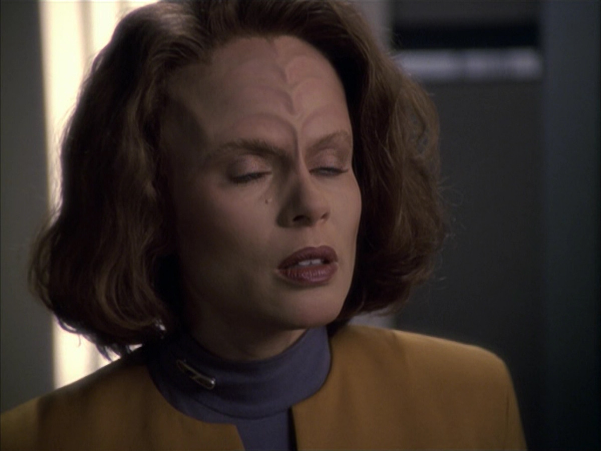 extant_StarTrek_VOY_6x05-Alice_02611.jpg