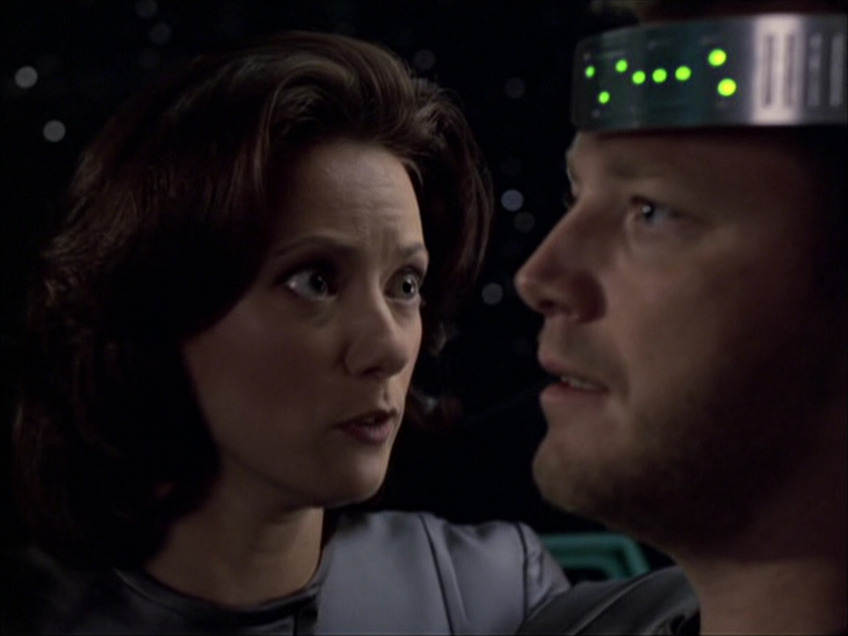 extant_StarTrek_VOY_6x05-Alice_02639.jpg