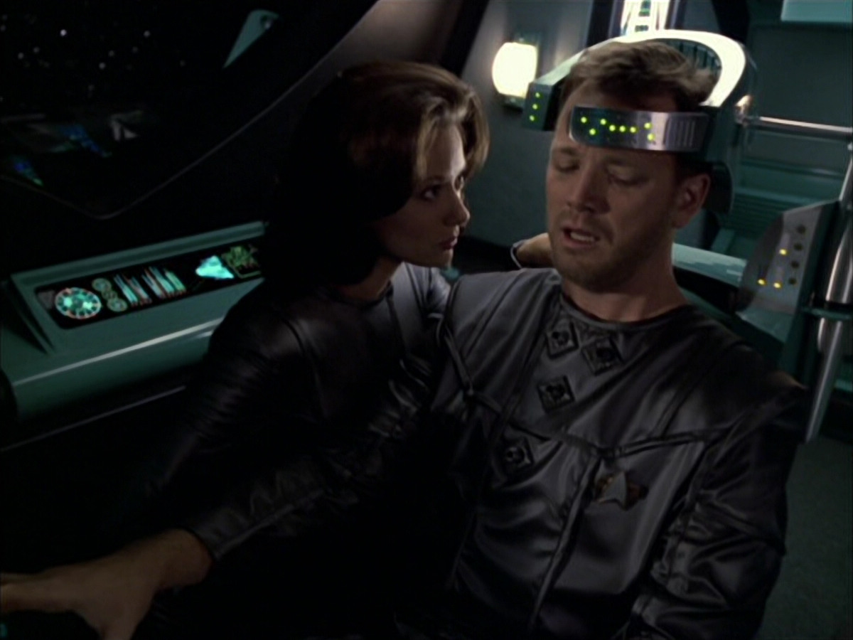 extant_StarTrek_VOY_6x05-Alice_02657.jpg