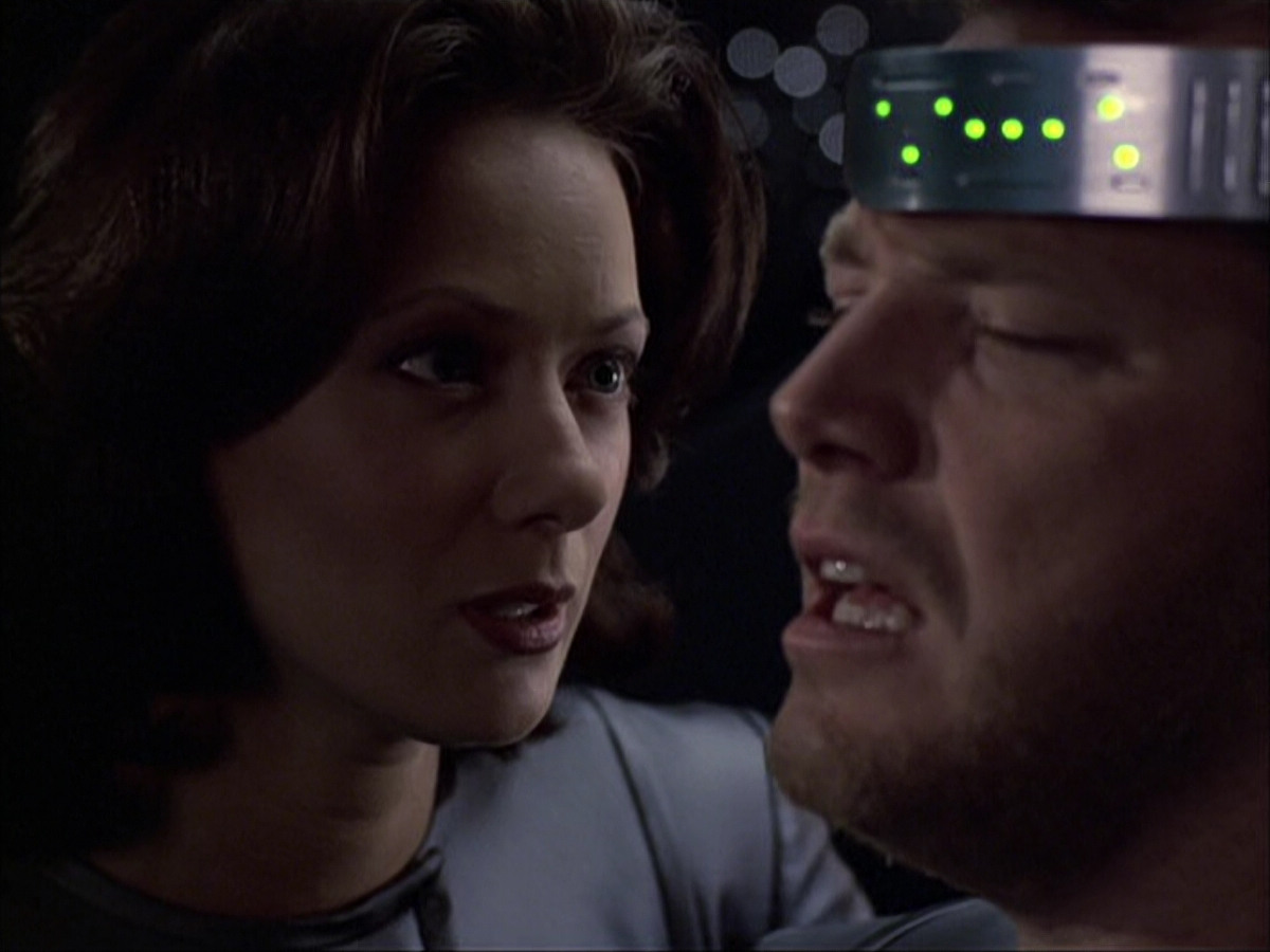extant_StarTrek_VOY_6x05-Alice_02661.jpg