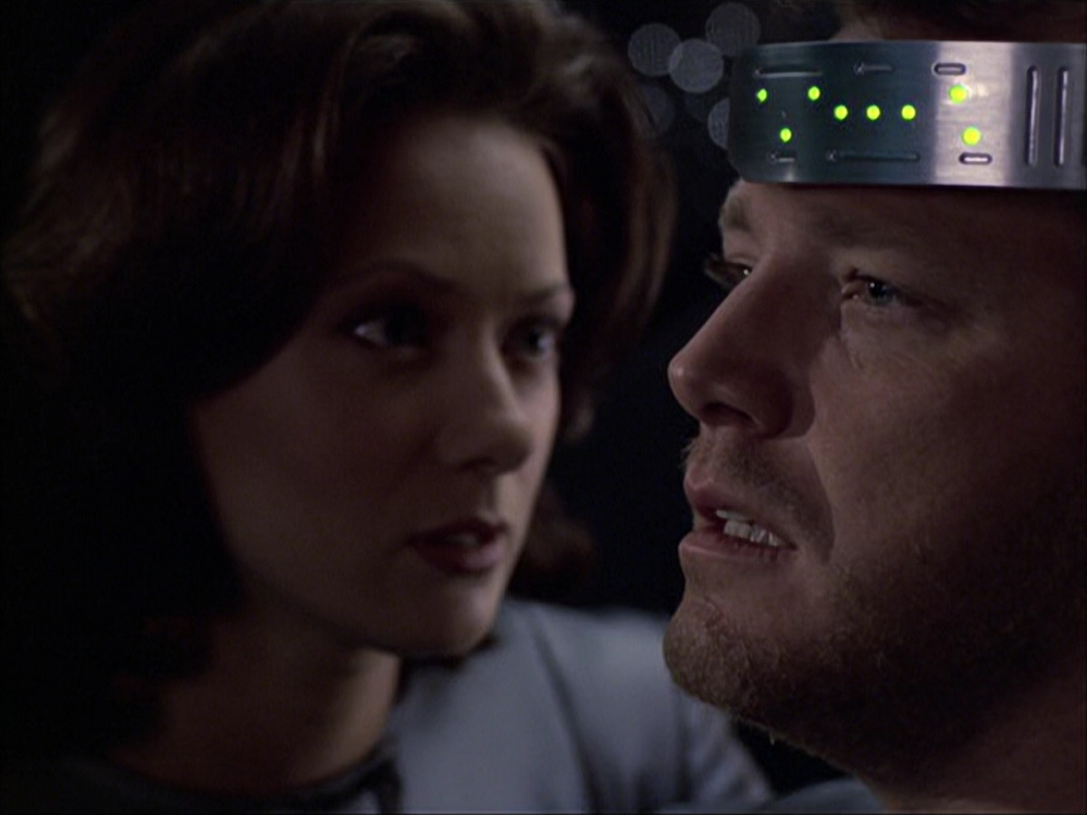 extant_StarTrek_VOY_6x05-Alice_02671.jpg
