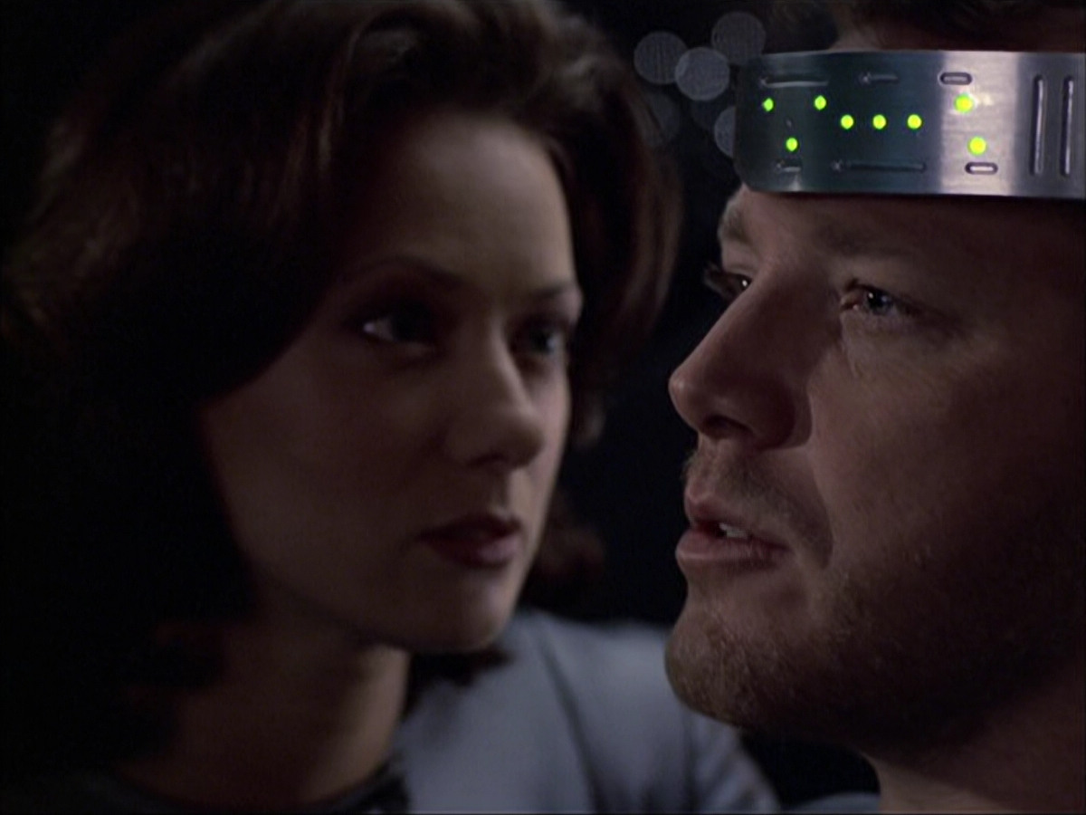 extant_StarTrek_VOY_6x05-Alice_02673.jpg