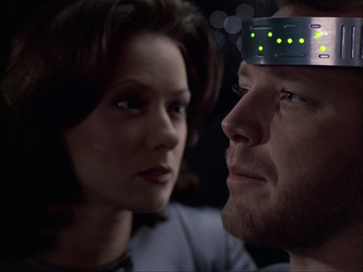 extant_StarTrek_VOY_6x05-Alice_02678.jpg