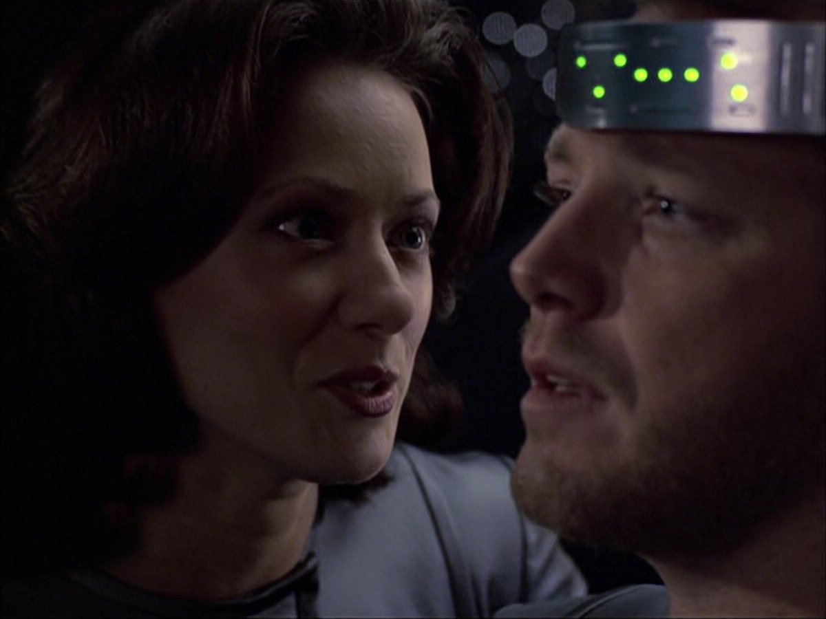 extant_StarTrek_VOY_6x05-Alice_02683.jpg