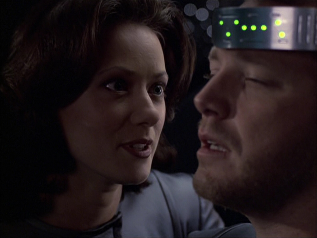 extant_StarTrek_VOY_6x05-Alice_02684.jpg