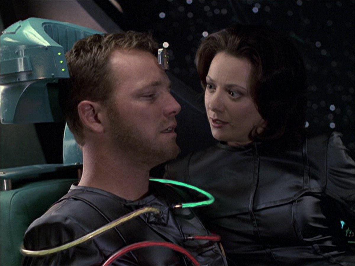 extant_StarTrek_VOY_6x05-Alice_02724.jpg