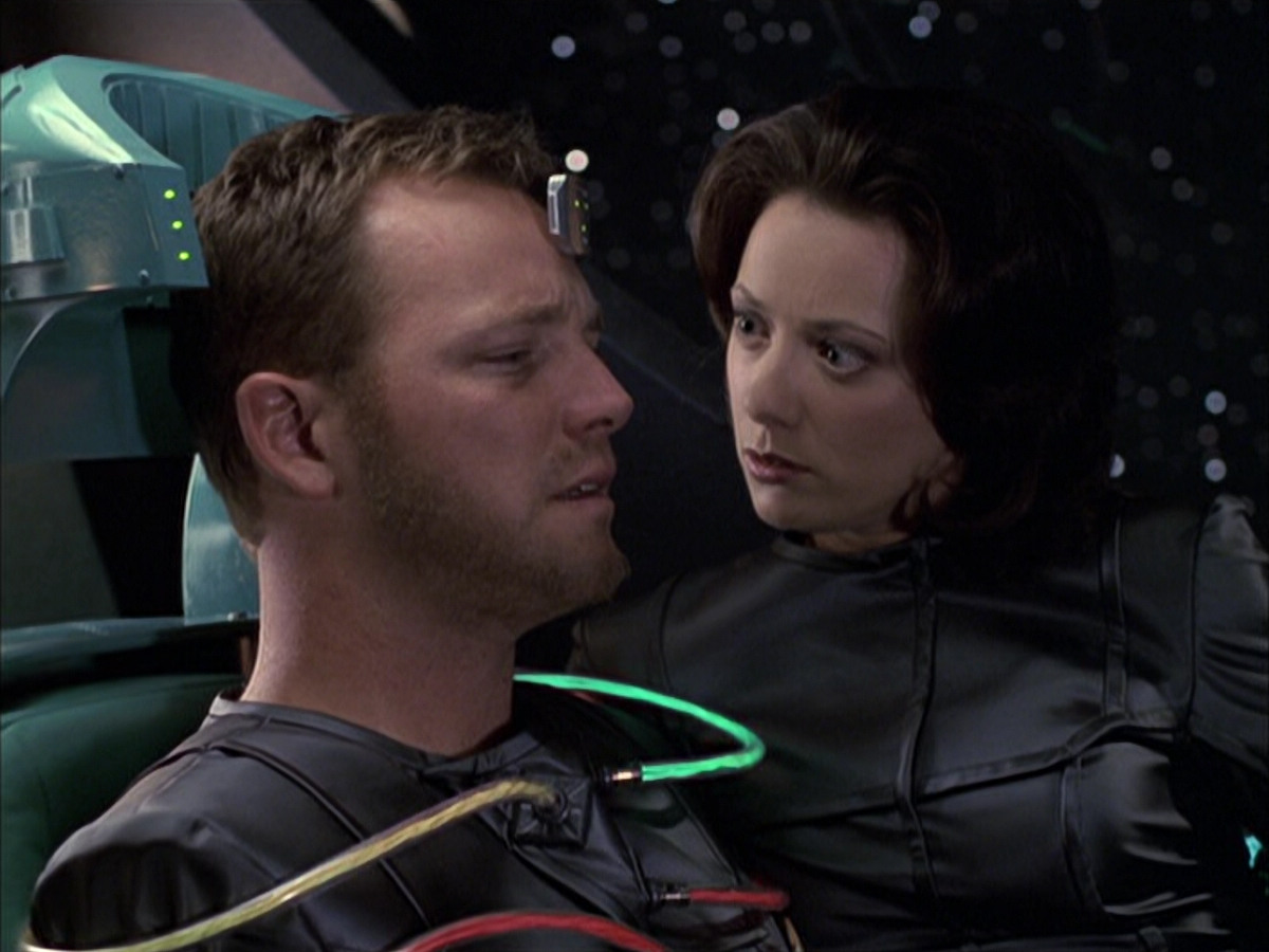 extant_StarTrek_VOY_6x05-Alice_02728.jpg