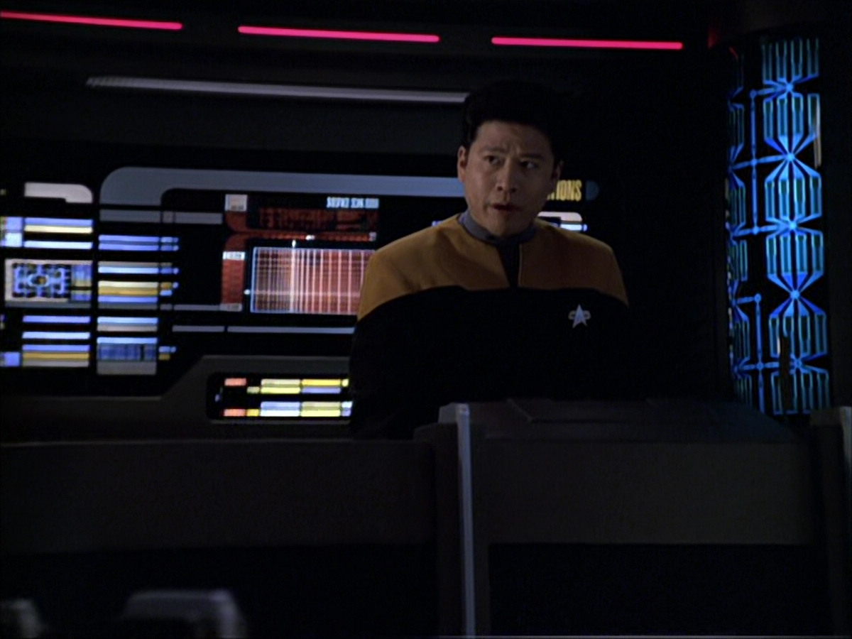 extant_StarTrek_VOY_6x05-Alice_02735.jpg