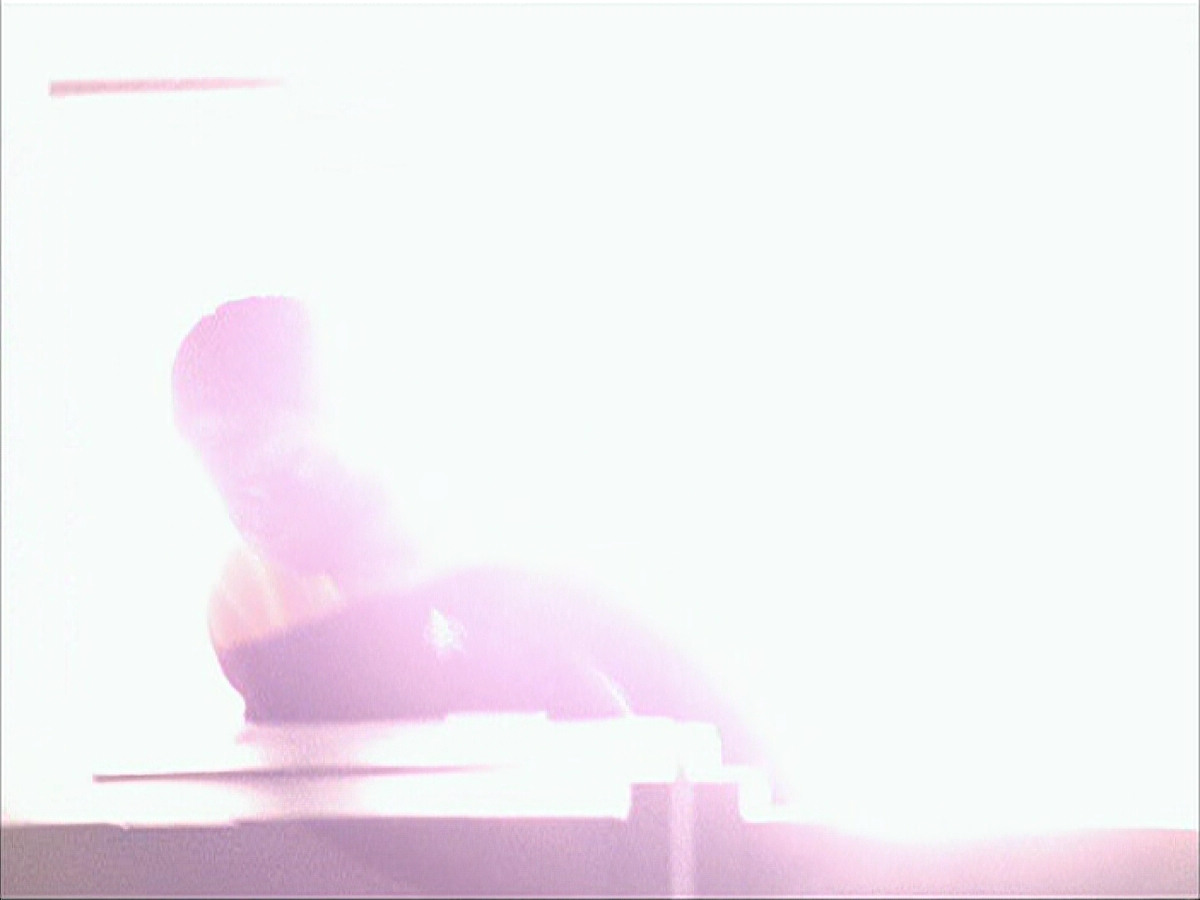extant_StarTrek_VOY_6x05-Alice_02739.jpg