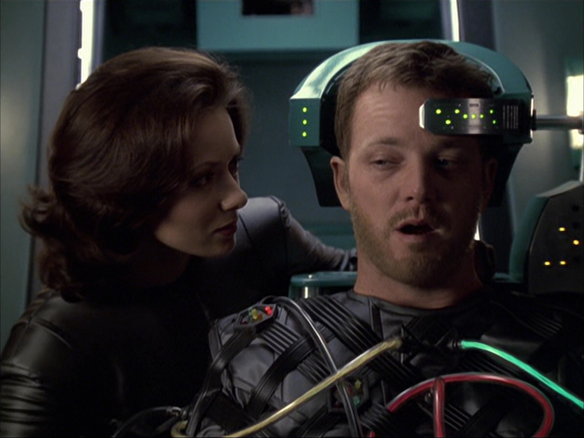 extant_StarTrek_VOY_6x05-Alice_02784.jpg