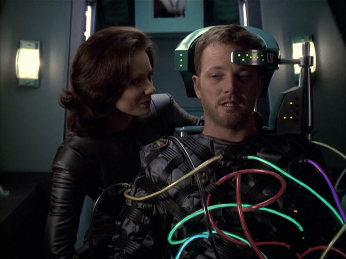 extant_StarTrek_VOY_6x05-Alice_02789.jpg