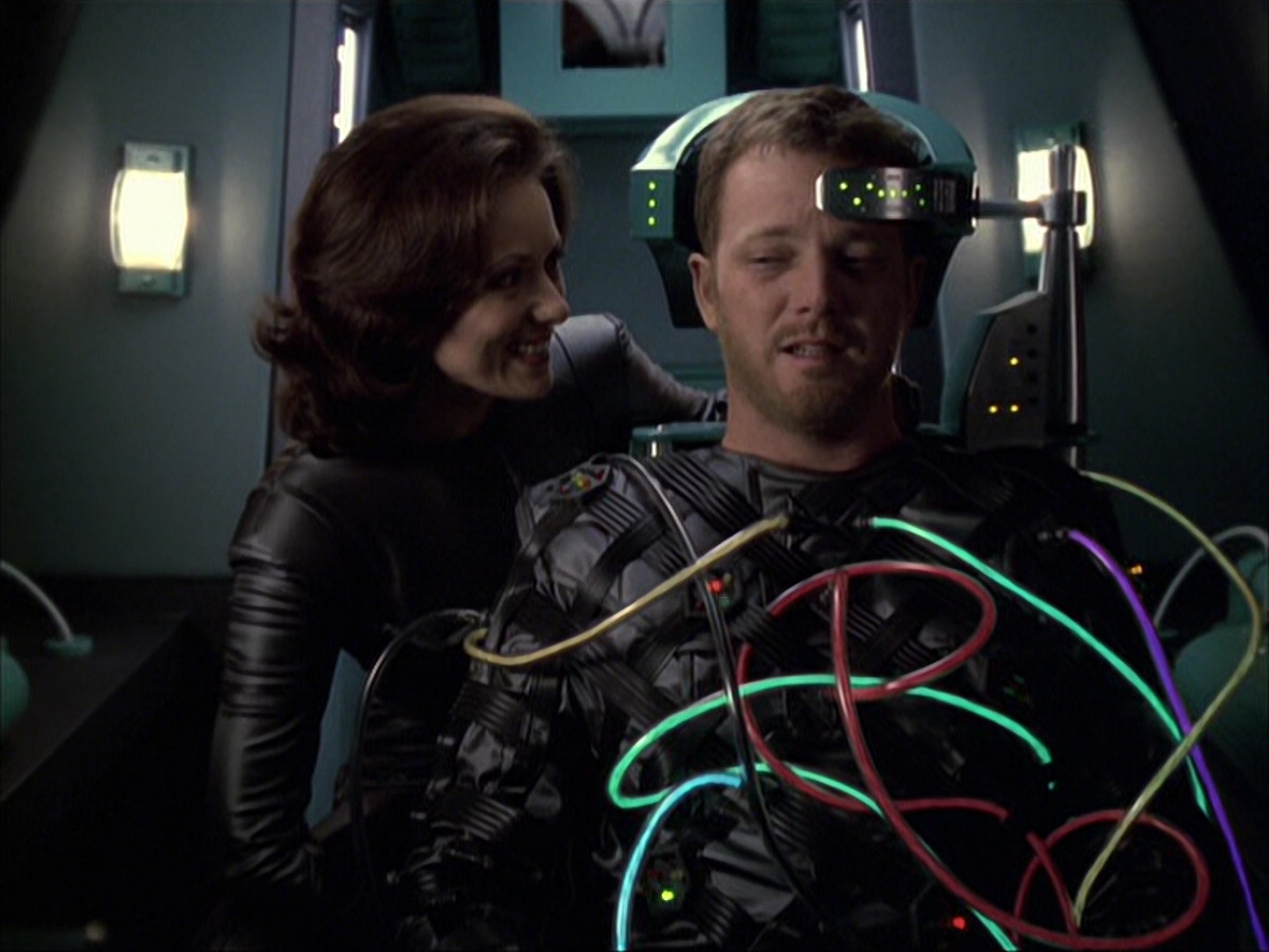extant_StarTrek_VOY_6x05-Alice_02792.jpg