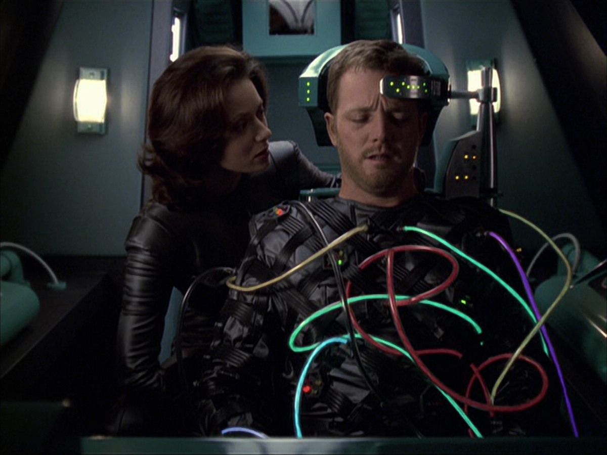 extant_StarTrek_VOY_6x05-Alice_02805.jpg