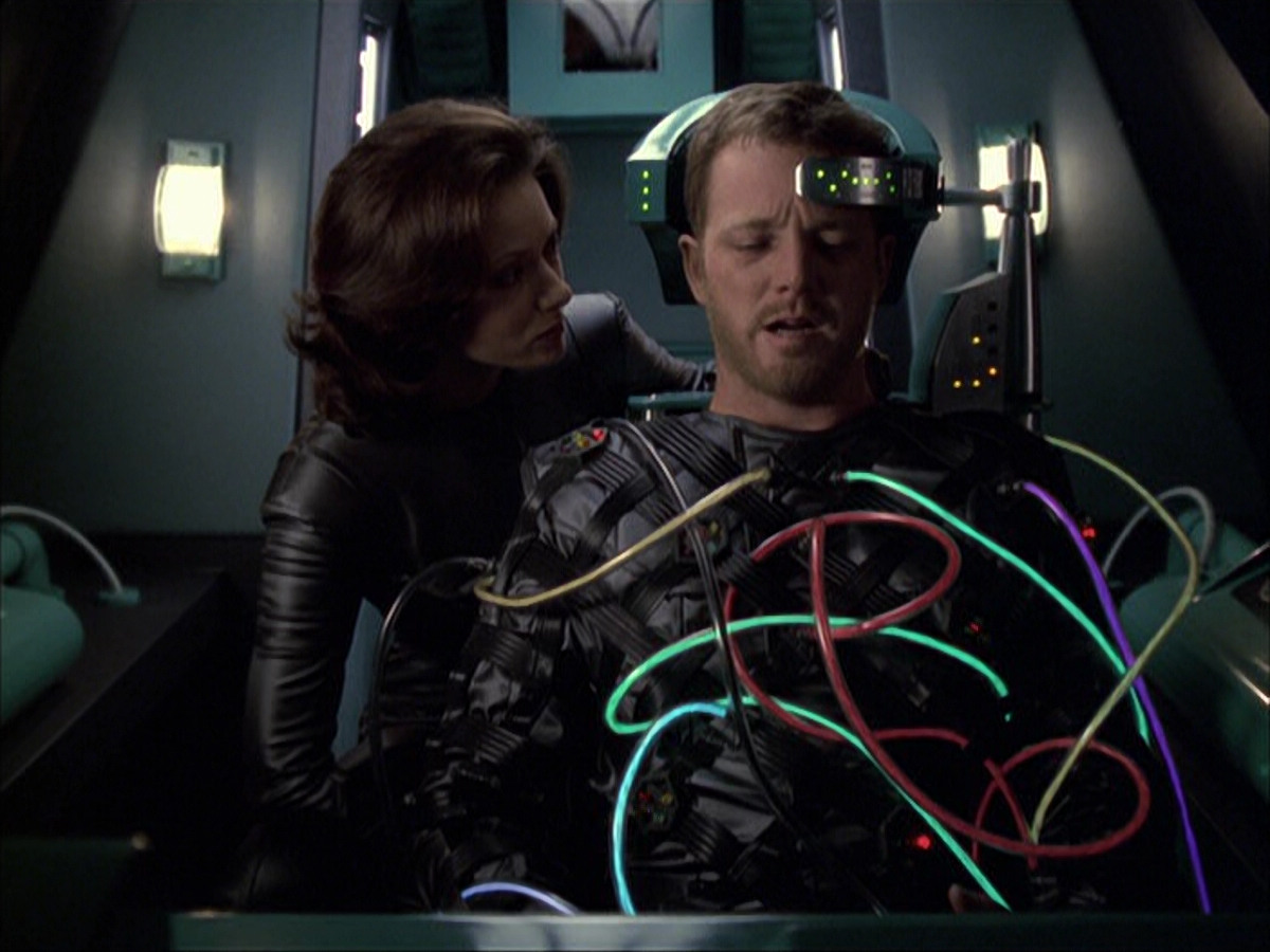 extant_StarTrek_VOY_6x05-Alice_02808.jpg