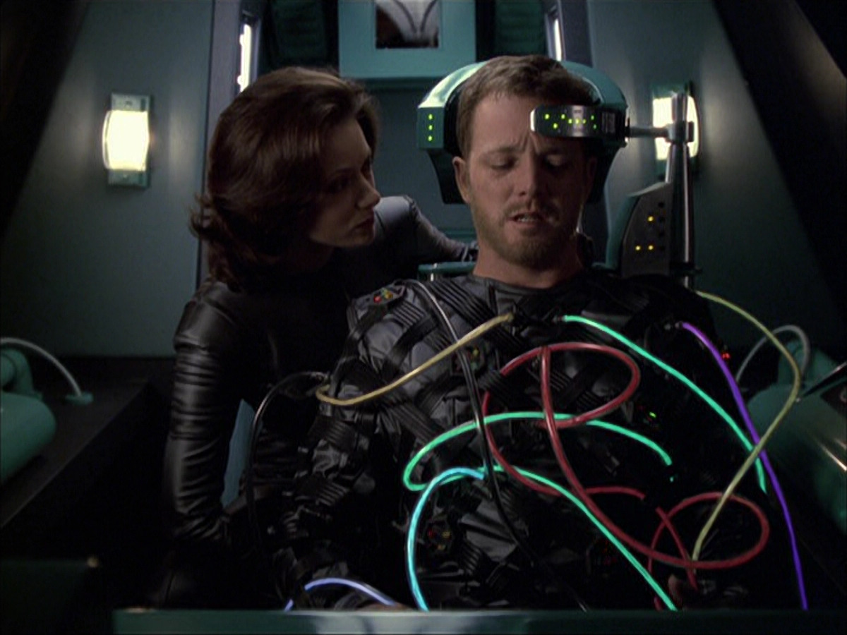 extant_StarTrek_VOY_6x05-Alice_02809.jpg
