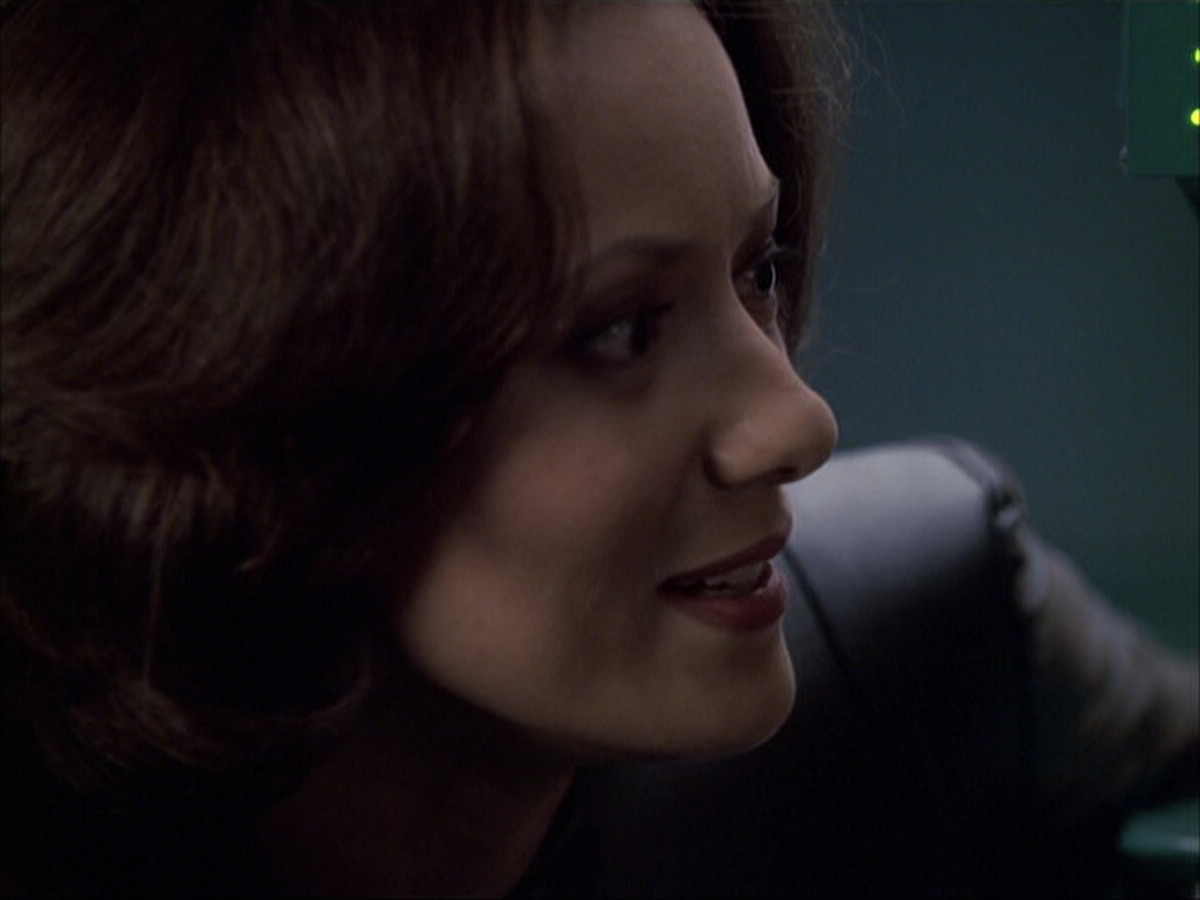 extant_StarTrek_VOY_6x05-Alice_02817.jpg