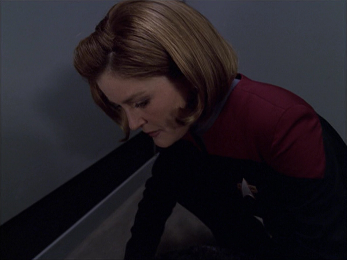 extant_StarTrek_VOY_6x05-Alice_02988.jpg