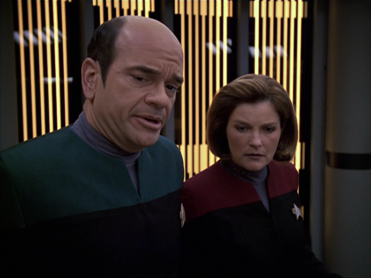 extant_StarTrek_VOY_6x05-Alice_02999.jpg