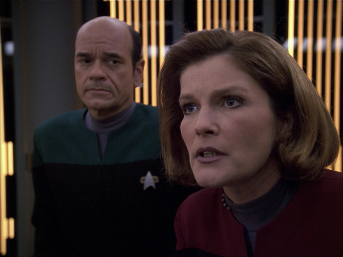 extant_StarTrek_VOY_6x05-Alice_03052.jpg