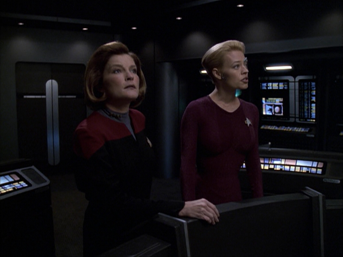 extant_StarTrek_VOY_6x05-Alice_03117.jpg