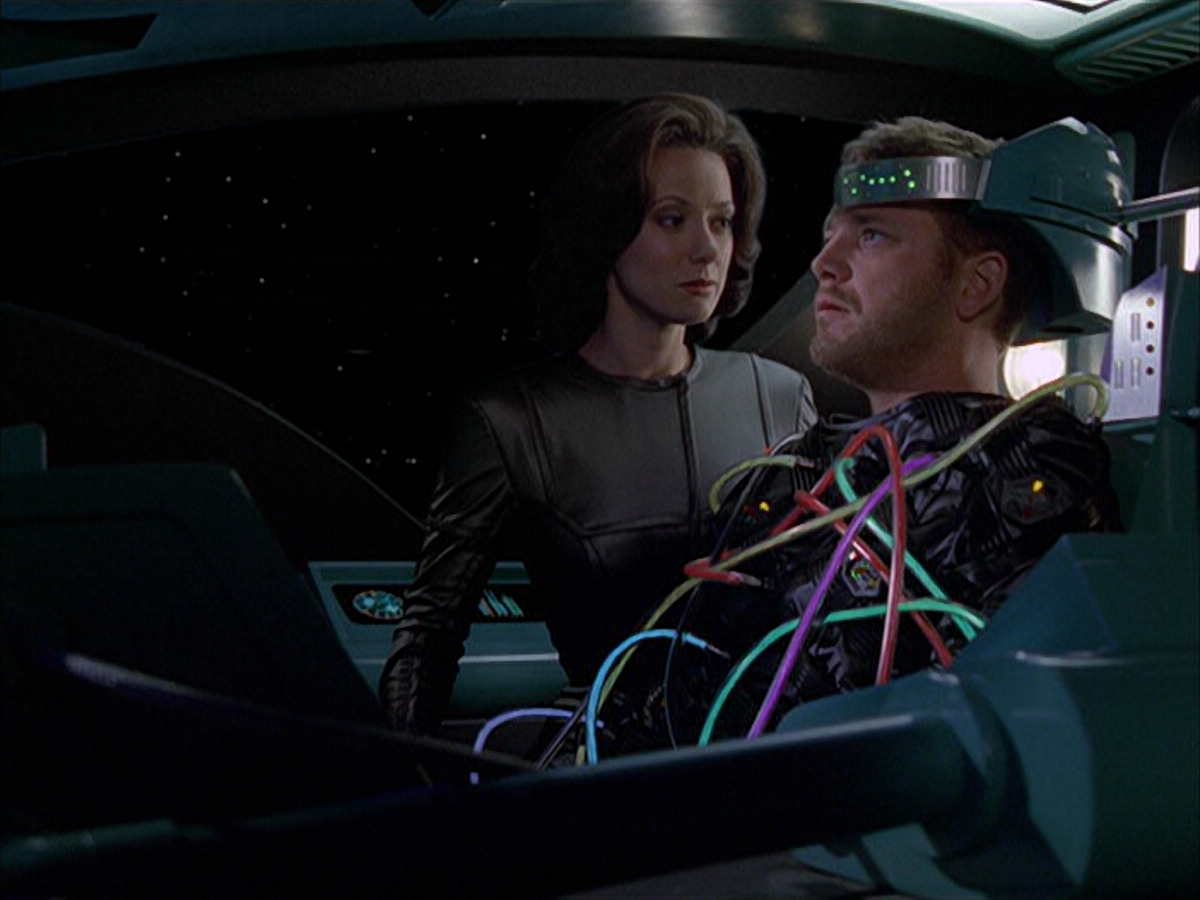 extant_StarTrek_VOY_6x05-Alice_03151.jpg