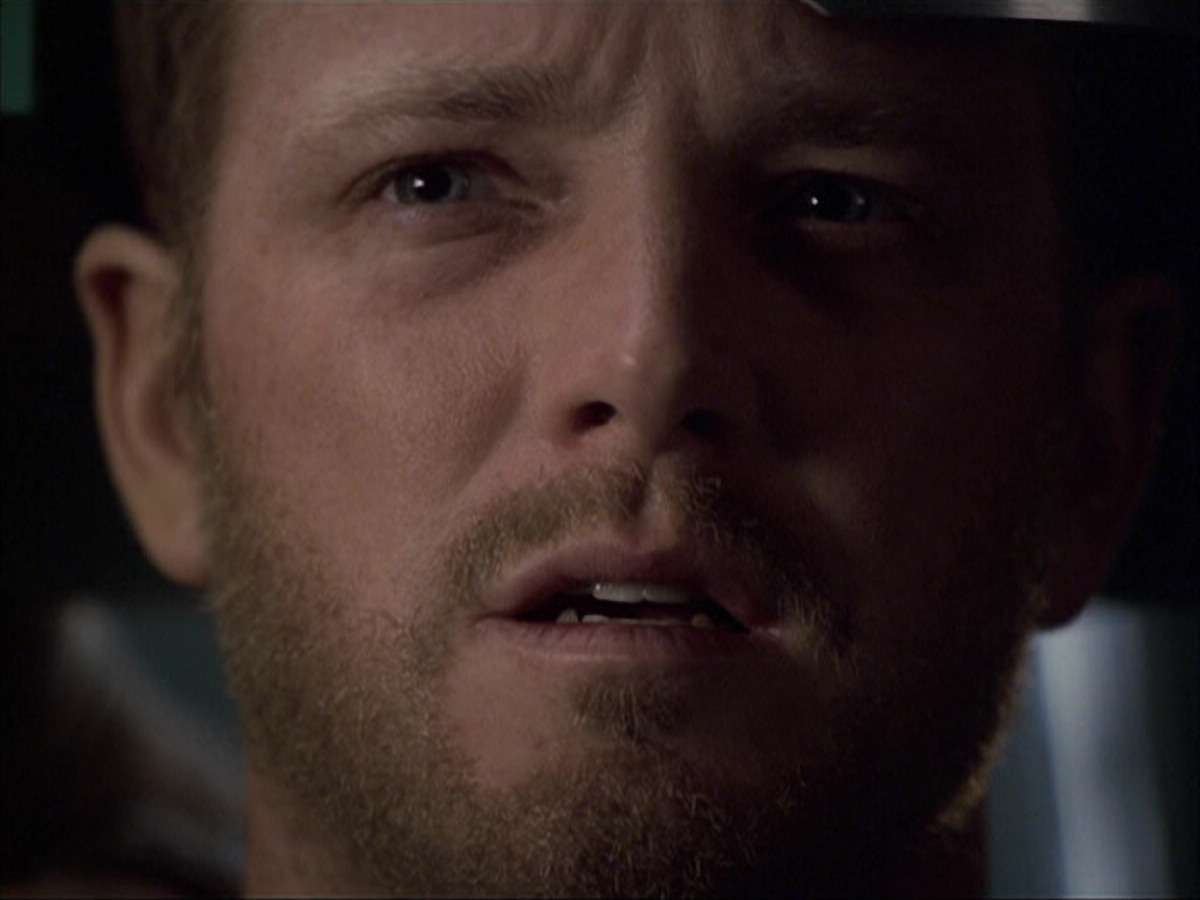 extant_StarTrek_VOY_6x05-Alice_03165.jpg