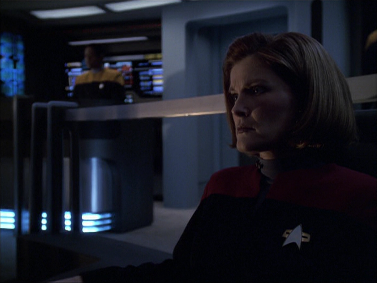 extant_StarTrek_VOY_6x05-Alice_03197.jpg