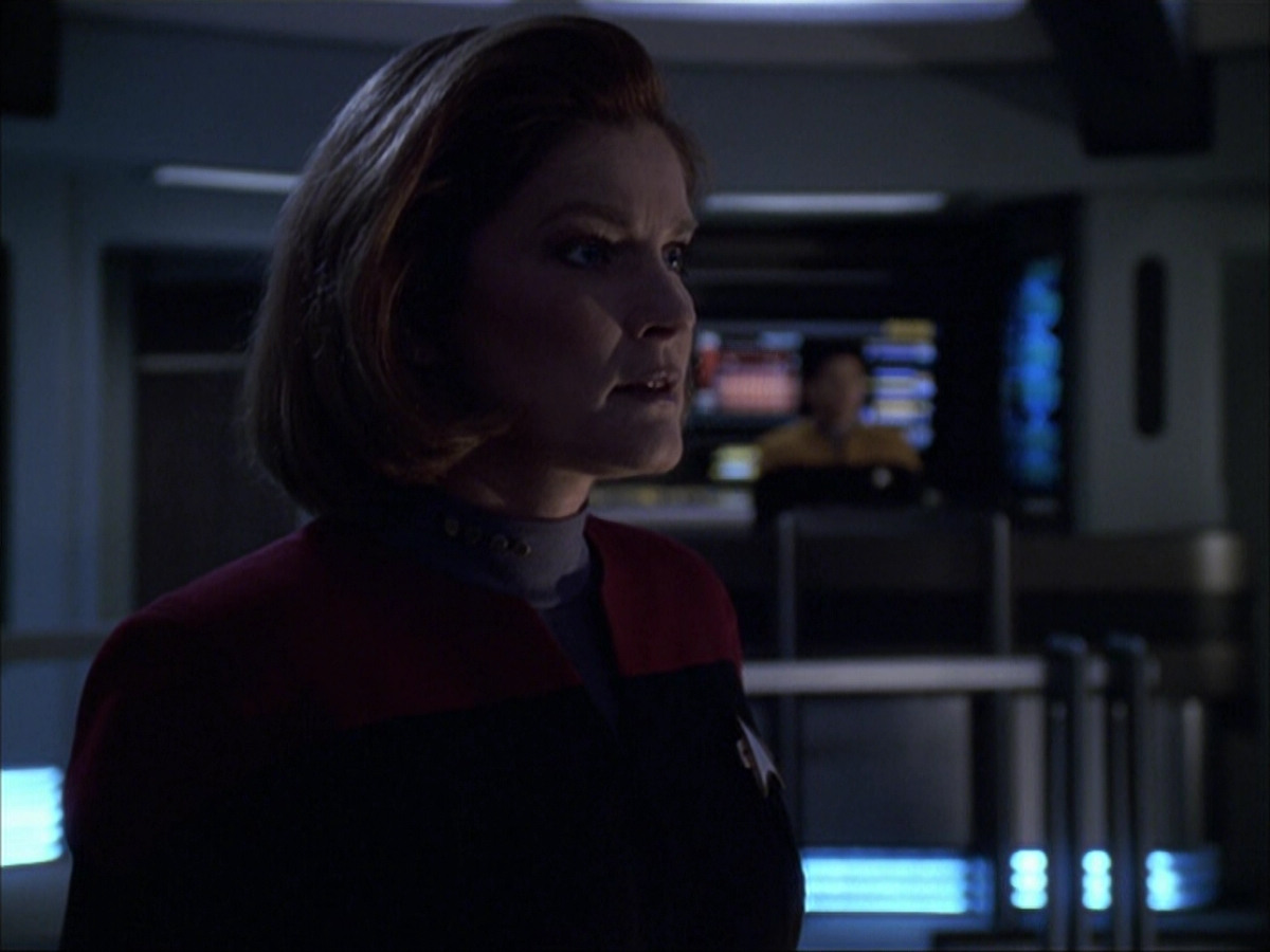 extant_StarTrek_VOY_6x05-Alice_03246.jpg