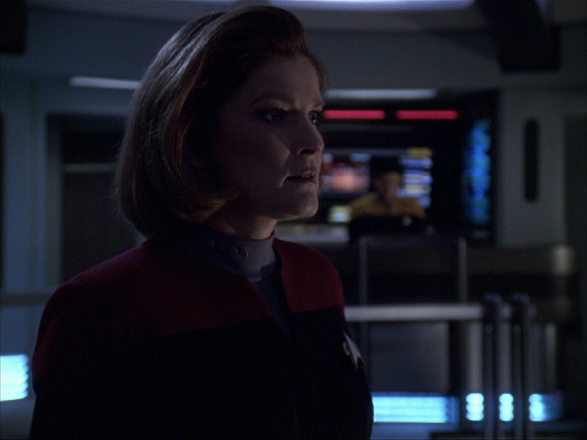 extant_StarTrek_VOY_6x05-Alice_03247.jpg