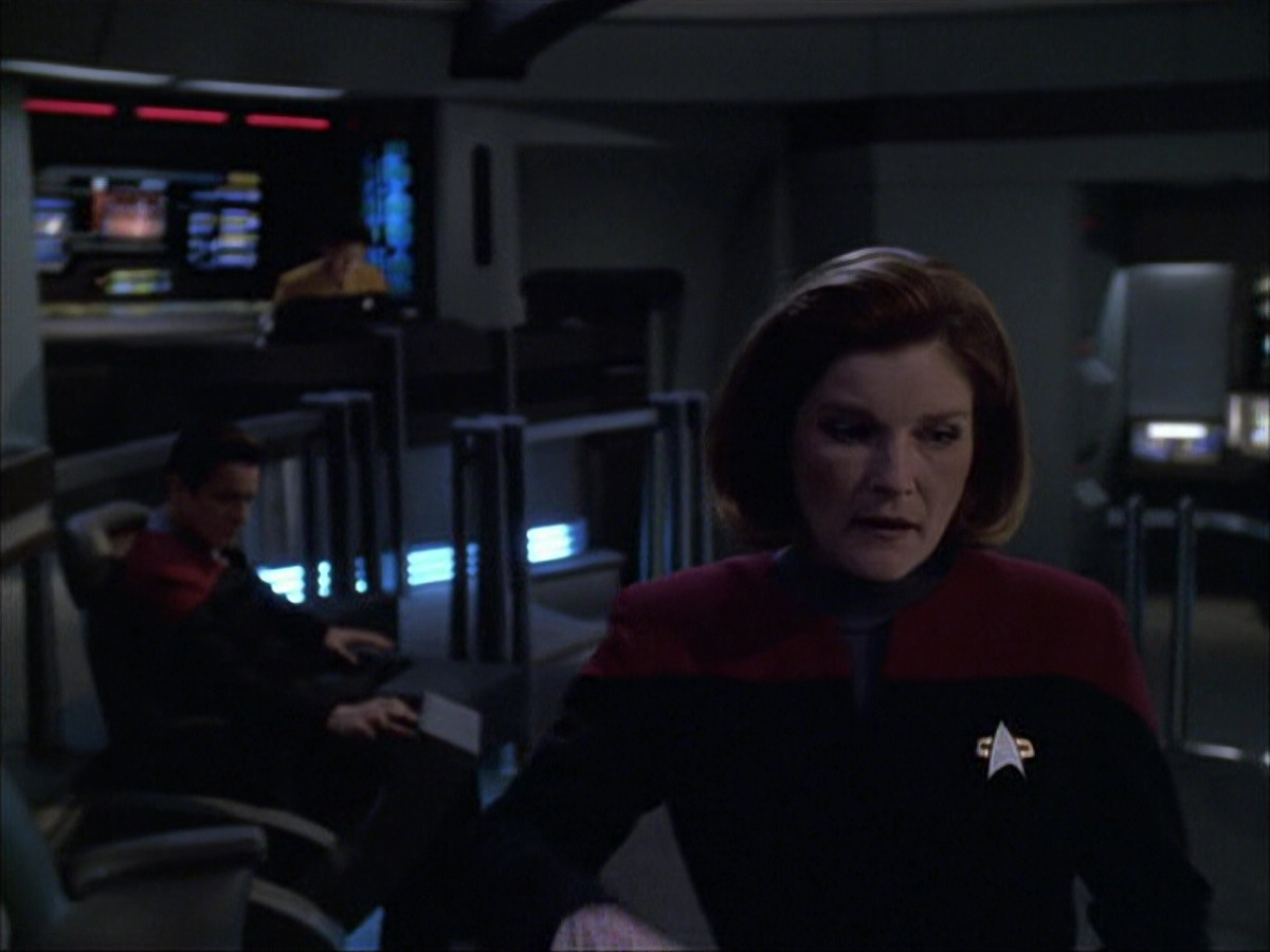 extant_StarTrek_VOY_6x05-Alice_03270.jpg