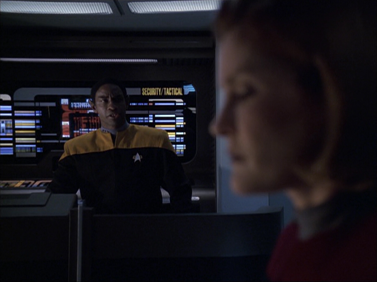 extant_StarTrek_VOY_6x05-Alice_03280.jpg