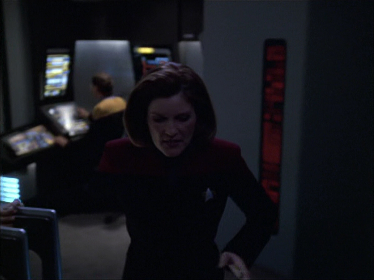 extant_StarTrek_VOY_6x05-Alice_03294.jpg