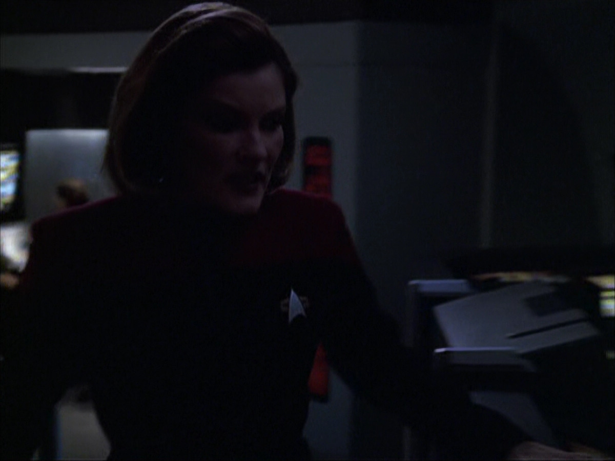 extant_StarTrek_VOY_6x05-Alice_03296.jpg