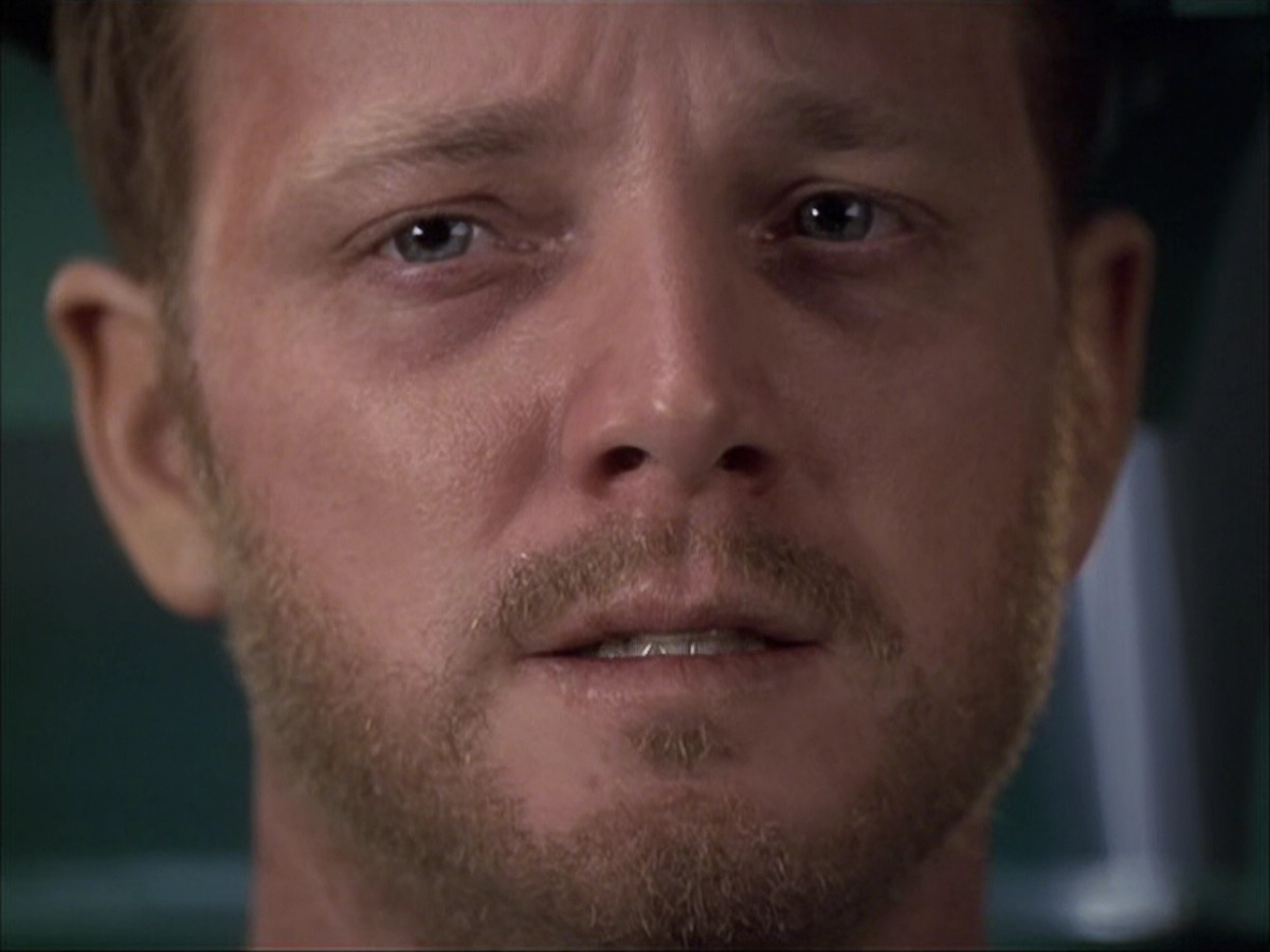 extant_StarTrek_VOY_6x05-Alice_03344.jpg