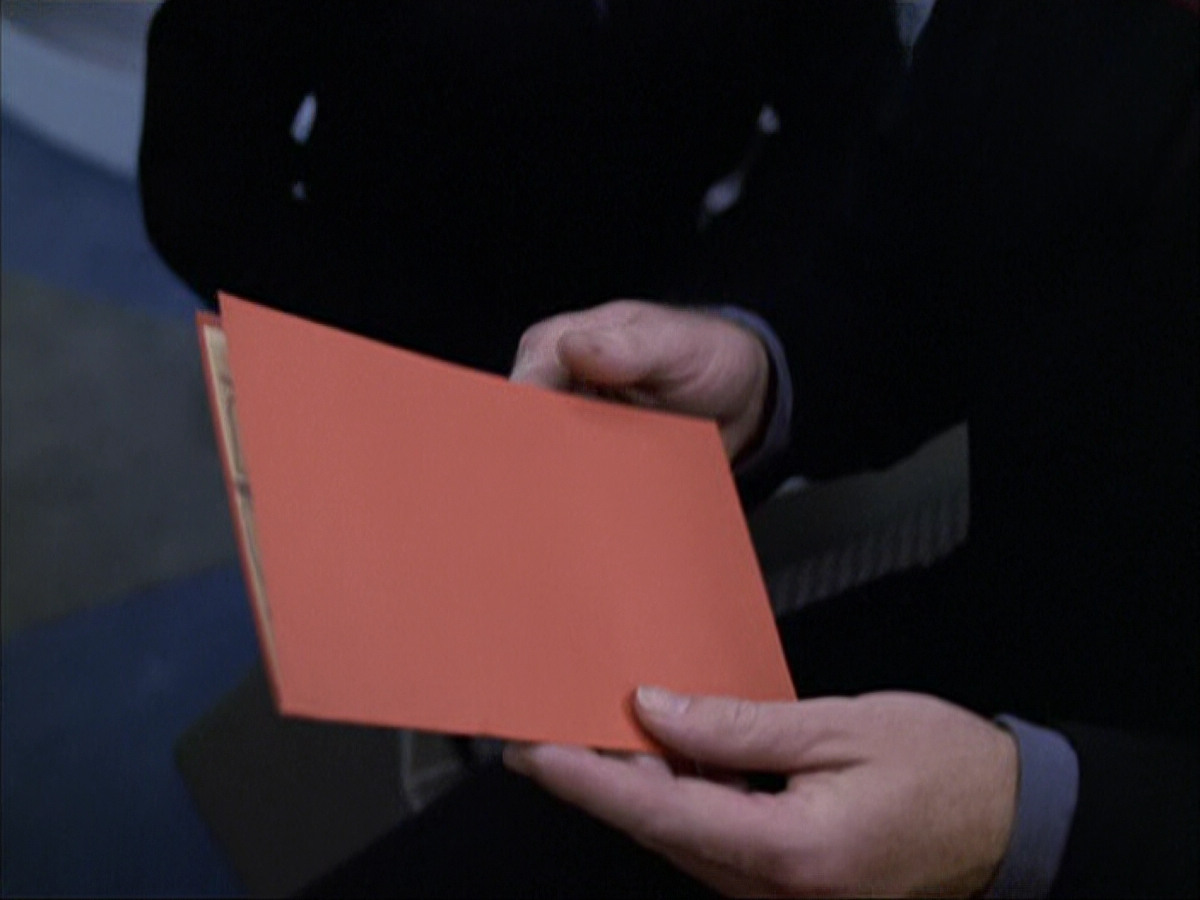 extant_StarTrek_VOY_6x05-Alice_03528.jpg
