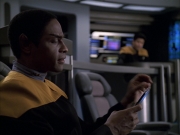 extant_StarTrek_VOY_6x05-Alice_00065.jpg