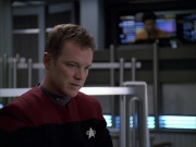 extant_StarTrek_VOY_6x05-Alice_00089.jpg