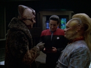 Filename=extant_StarTrek_VOY_6x05-Alice_00369.jpg
Filesize=204KiB
Dimensions=1200x900
Date added=Dec 27, 2019 extant_StarTrek_VOY_6x05-Alice_00369.jpg