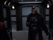 extant_StarTrek_VOY_6x05-Alice_00649.jpg