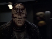 extant_StarTrek_VOY_6x05-Alice_00653.jpg
