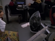 extant_StarTrek_VOY_6x05-Alice_01145.jpg