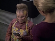 extant_StarTrek_VOY_6x05-Alice_01156.jpg